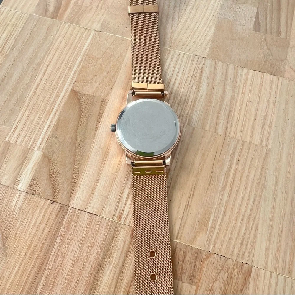Eddie Borgo New York ladies rose gold tone dress watch NEW BATTERY